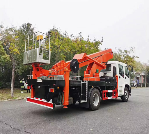 isuzu_28m_crew_cab_high_aerial_working_platform_truck-3